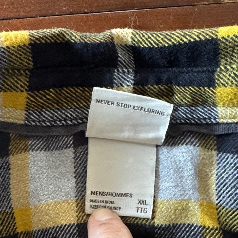 The North Face Men’s XXL Outdoors/Workwear Plaid Flannel Button Down Shirt